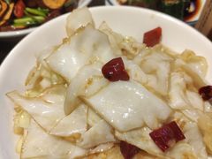 -富正毅三下锅·湘西韵味(天门山索道店)