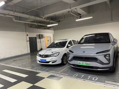 -BFC外滩金融中心停车场