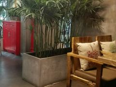 -HIGH FIVE哈福手工汉堡(桂林路店)