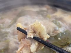 -正宗镇雄酸汤猪脚妙可火锅店