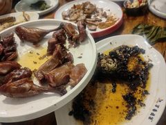 -老鼎万春卤菜(五代传承创始老店)