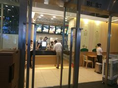 门面-德克士(虹桥火车站店)