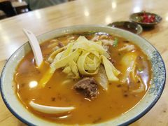 老酸菜牛肋条面-阿彬生炒牛肉面(解放路店)