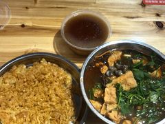 -柳州肥姨妈大骨螺蛳粉(东靖路店)