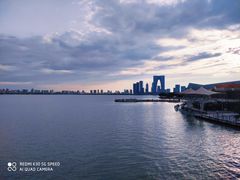 -岁粤Moon·湖景餐厅(月光码头店)