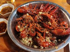 -琥珀老六龙虾(四里河店)