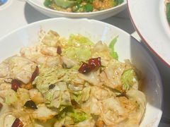 -阿瓦山寨·湘菜现炒·剁椒鱼头王(咸阳总店)