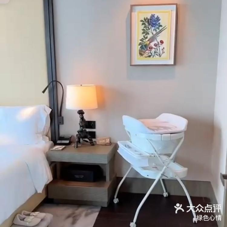 清华长庚医院陪诊代挂号住院餐食、生活用品协助准备，养病更舒心的简单介绍