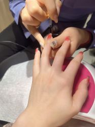 -天生爱美甲