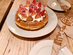 草莓思慕华夫饼-MAAN COFFEE漫咖啡