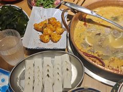 -洱火云南酸菜牛肉火锅(石景山当代商城店)