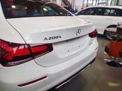 -宁波之星奔驰4S店(海曙店)