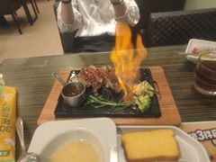 -豪客来牛排(府河店)