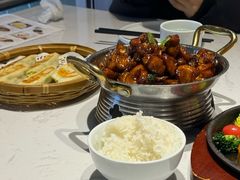 -峨嵋小镇·川菜(勒泰中心店)