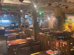 大堂-三个大叔烤羊肉串·炭炉砂锅菜(西三旗店)