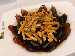 -张大师鸭爪爪特色干锅(南湖店)