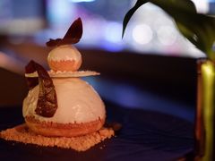 法式经典泡芙配自制芒果菠萝果酱搭配白巧克力及香草奶油-AZUL by FUEL蓝色·法式酒馆(琶醍店)