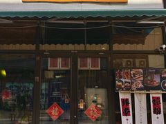 -八月美食小馆(银泰城总店)