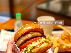 -The Habit Burger Grill 哈比特汉堡(复兴soho店)