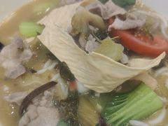 -蒙自源米线大王(花园城商场店)