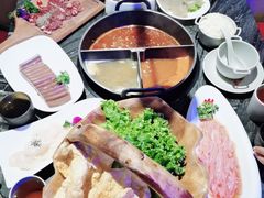 -热火朝天鲜切牛肉火锅(南强街巷店)