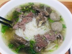牛肉拼牛腩粿条-金粿粿·牛肉粿