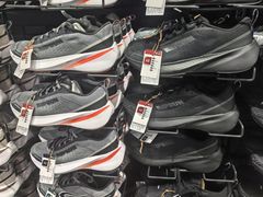 -迪卡侬(西三旗店)