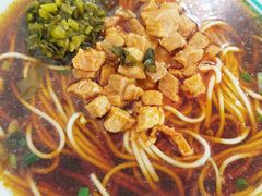 辣肉面-上海老字号杨梅面条馄饨店(陈家春店)
