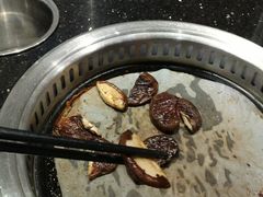 -钱小主·自助回旋烤肉火锅餐厅(东方新天地店)