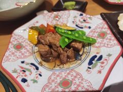 鹅肝波特小牛肉佐海苔酱配鳄梨-京旬海鲜放题·铁板烧自助餐厅