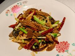 -江城小馆陕南妈妈菜·全球旅行餐厅(钟楼店)