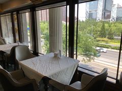 -碧中海汤泉汗蒸酒店