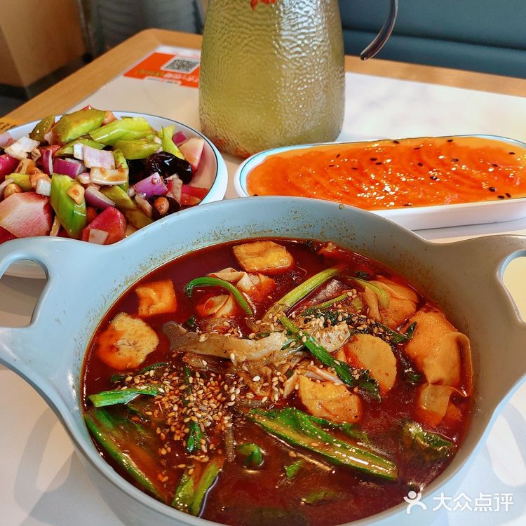 沈阳老式麻辣烫申请出战‖拿首小串