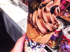 巧克力软冰淇淋-GODIVA(港汇恒隆广场)