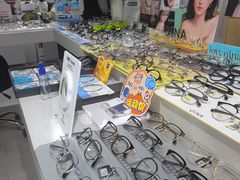 -视野联行眼镜蔡司·依视路官方授权店(顺城店)