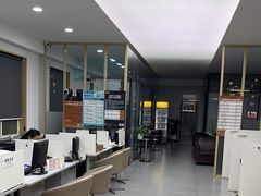 -畅通航行汽车钣金喷漆 无痕修复·局部喷漆