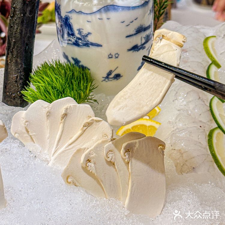 限时赏味‼️赴一场松茸河豚宴㊙️感受山川河海的美味