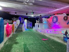 -七彩云南欢乐世界