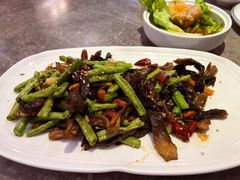 -闫府私房菜(恒隆店)