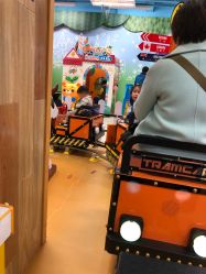 -莫莉幻想儿童乐园(武汉保利广场店)