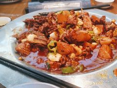 -俭寨大盘鸡·手抓肉·烧烤新疆菜(乌苏路店)