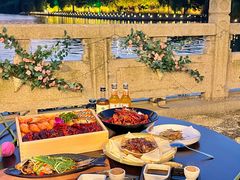 -聚汇三少·龙虾·中餐厅(莫邪路新天地店)