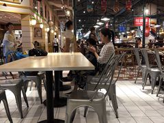 大堂-大食代美食广场(上海中心店)