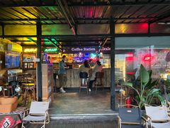 -拖板鞋咖啡旅行酒店(春熙路地铁站店)