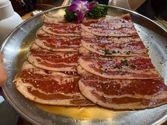 -明洞阿姨·韩式酱蟹烤肉·创意料理(三元桥店)