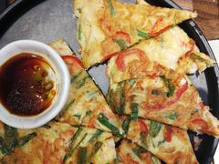 海鲜葱饼-明洞阿姨·韩式酱蟹烤肉·创意料理(三元桥店)