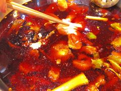 -肖肖酸萝卜鱼火锅(总店)