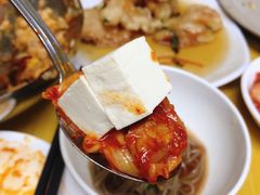 辣白菜炒五花肉-屋里家延边朝鲜族冷面(南园店)