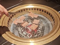 -山川小町·极番烧肉(新地假日广场店)