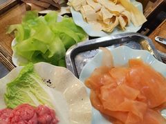 -肖肖酸萝卜鱼火锅(总店)